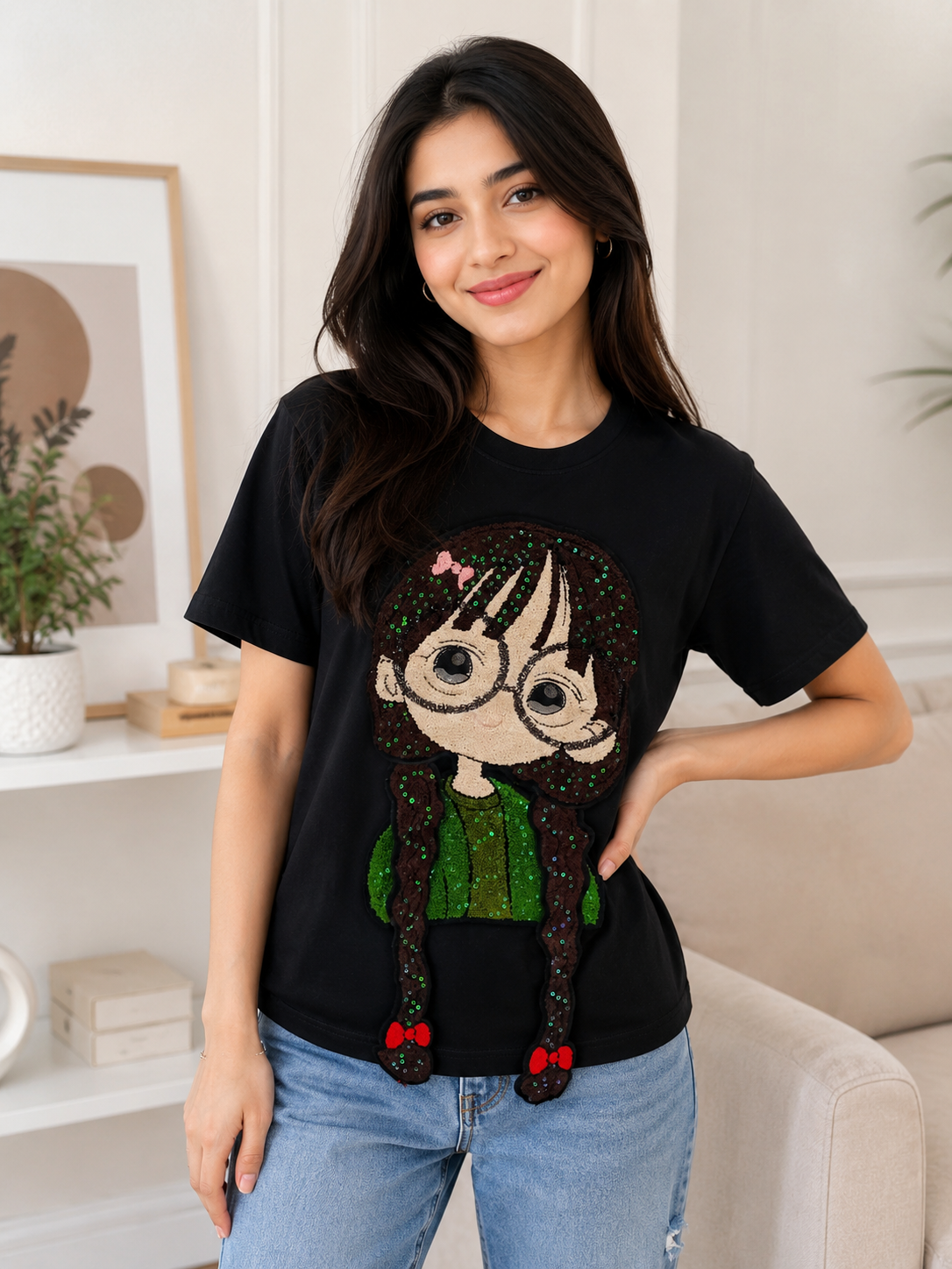 Women’s Stylish Black Cartoon Character Sequin T-Shirt – Casual Streetwear Top