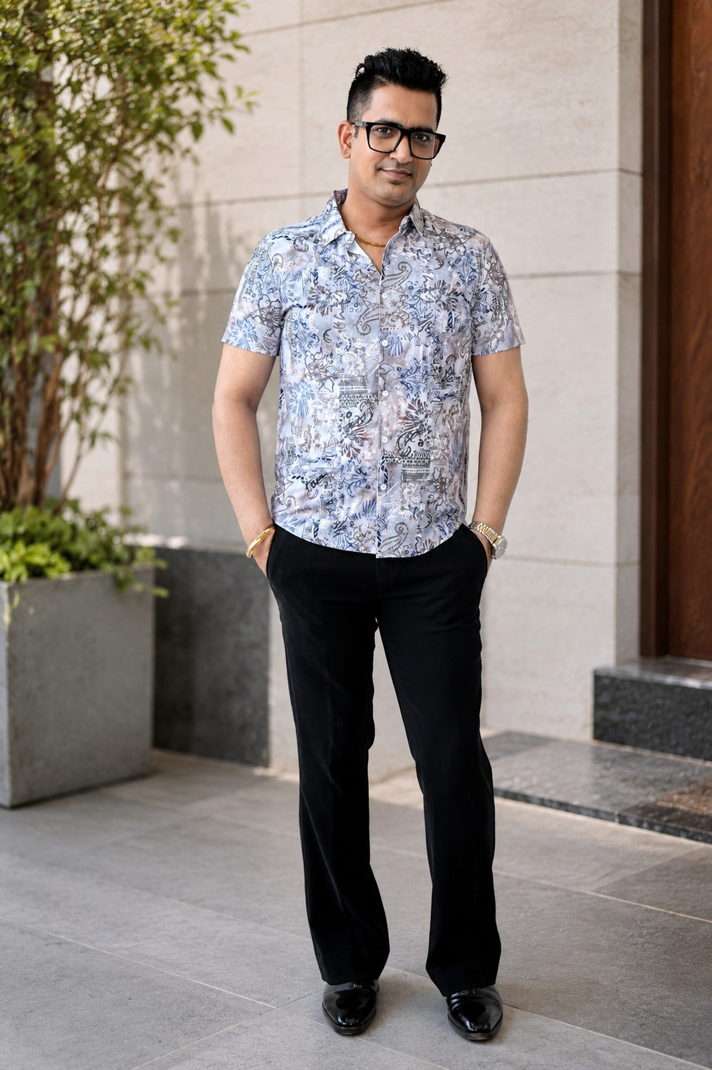 Men’s Light Blue Leaf Print TShirt  – Smart Casual Outfit