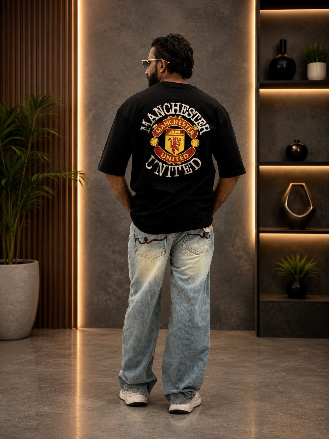 Men’s Black Oversized T‑Shirt – Trendy Streetwear Style