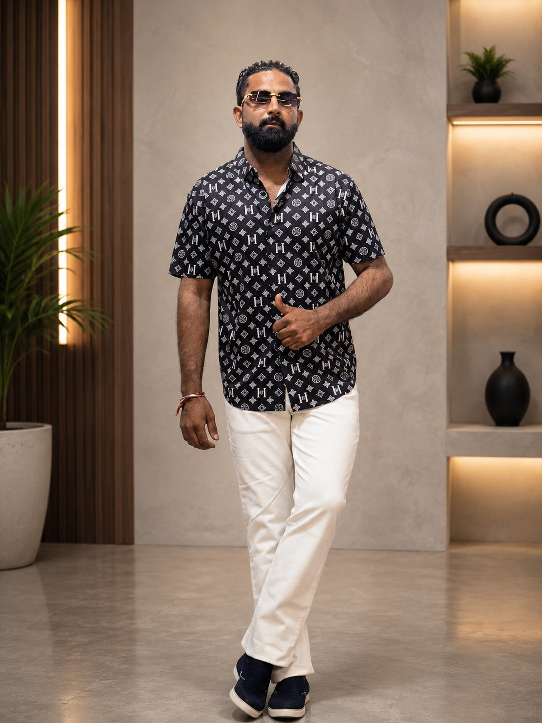 Men's half sleeves shirt